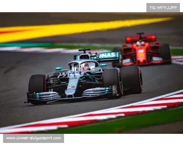 汉密尔顿否认回应法拉利主席批评,强调双方关系良好